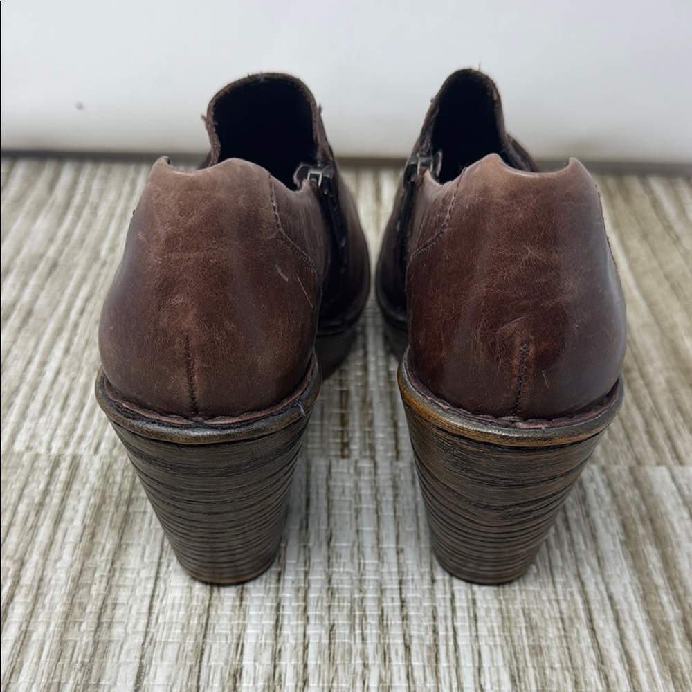 Brown Born Shoes - Picture 5 of 10